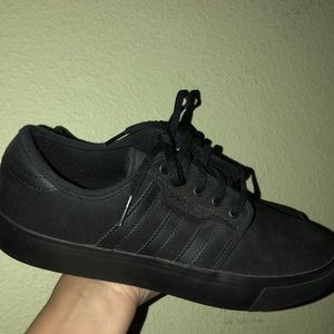 Adidas shoes 👟❤️ classic